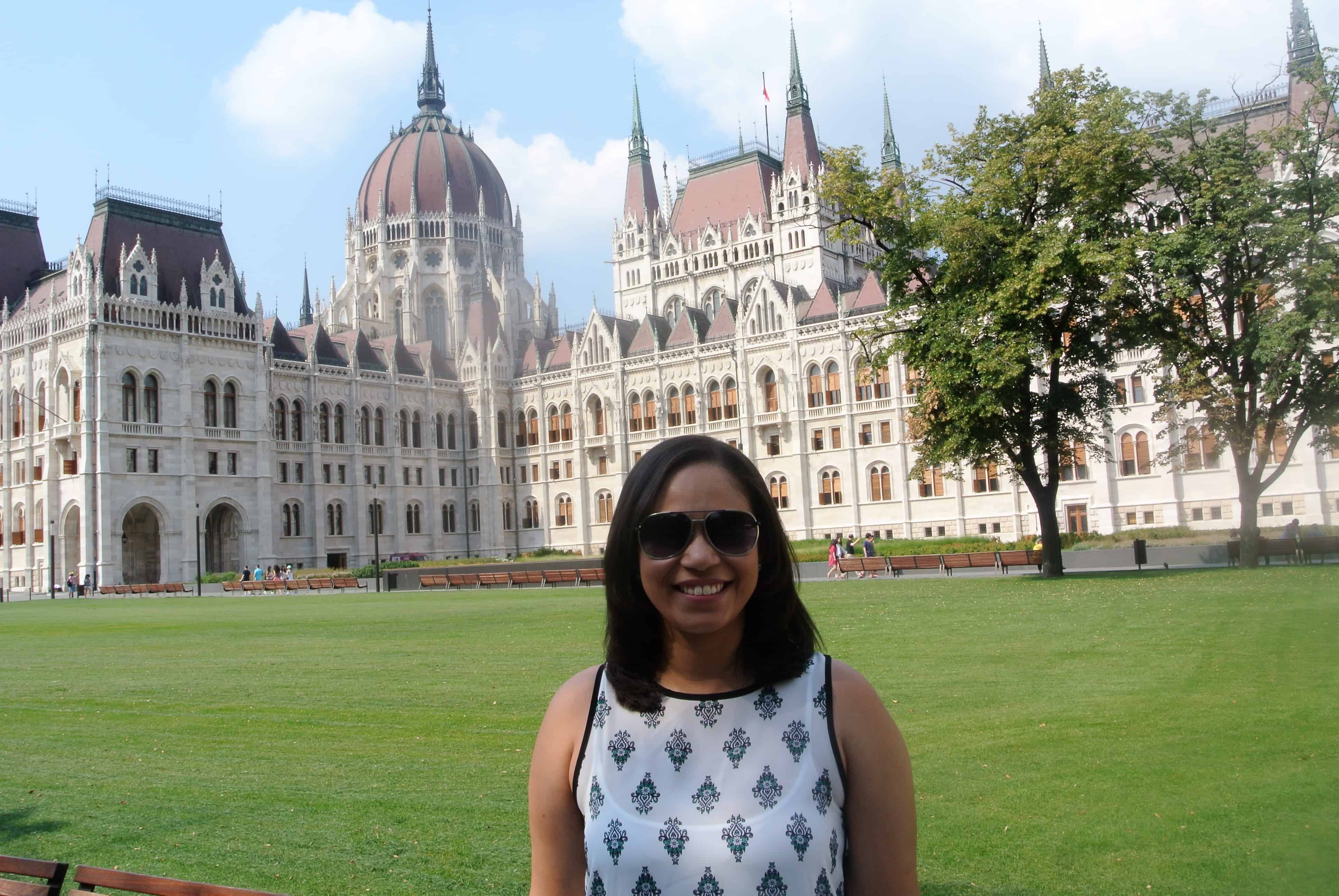 Parlamento Húngaro e Praça Kossut Lájos Tér