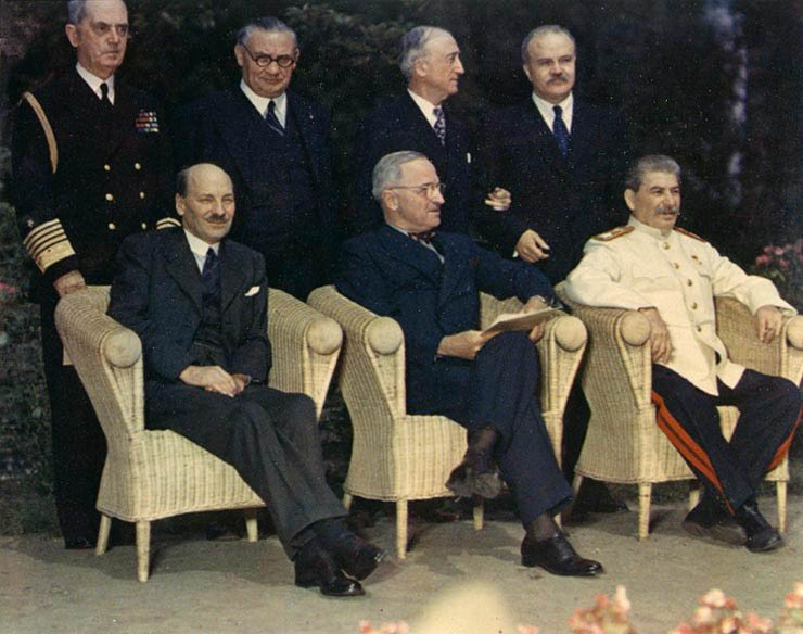 Attlee, Truman e Stalin na conferência de Potsdam