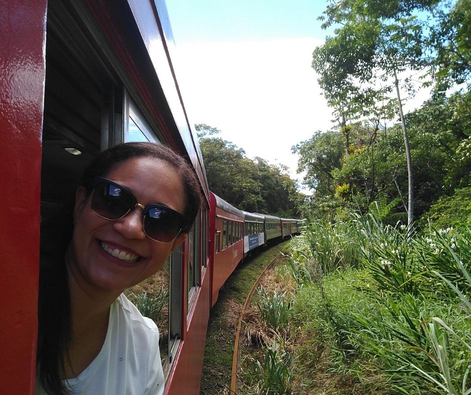 Passeio de trem pela Serra Verde Express